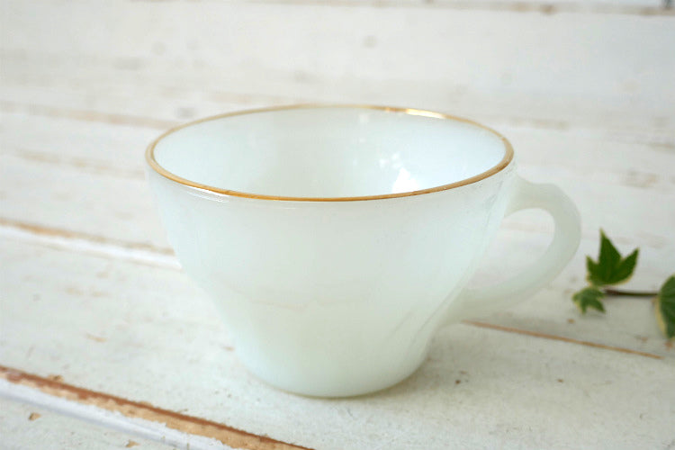 Fire King ファイヤーキング シェル ゴールドリム ホワイト 70's ヴィンテージ カップ&ソーサー 食器 USA