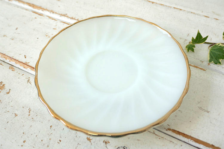 Fire King ファイヤーキング シェル ゴールドリム ホワイト 70's ヴィンテージ カップ&ソーサー 食器 USA