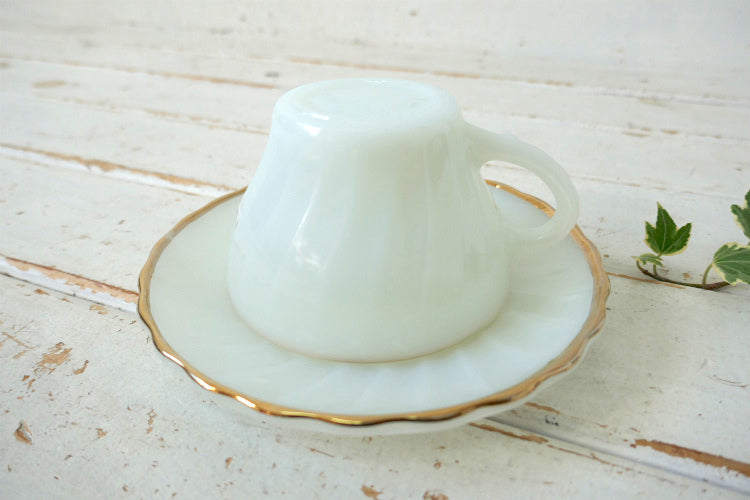 Fire King ファイヤーキング シェル ゴールドリム ホワイト 70's ヴィンテージ カップ&ソーサー 食器 USA Ⅱ