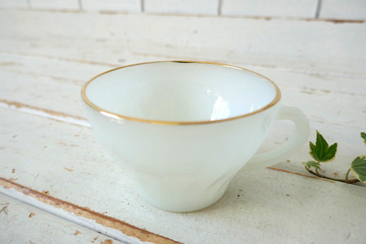 Fire King ファイヤーキング シェル ゴールドリム ホワイト 70's ヴィンテージ カップ&ソーサー 食器 USA Ⅱ