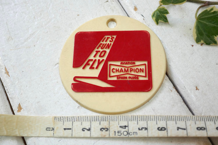 IT'S FUN TO FLY チャンピオンCHAMPION プラグ USA 1970y アドバタイジング 飛行機 ヴィンテージ キーホルダー