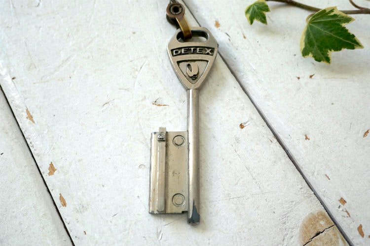 DETEX #3 ウォッチクロック用 メタル製 チェーン付き ヴィンテージ 鍵 Key オールドキー USA
