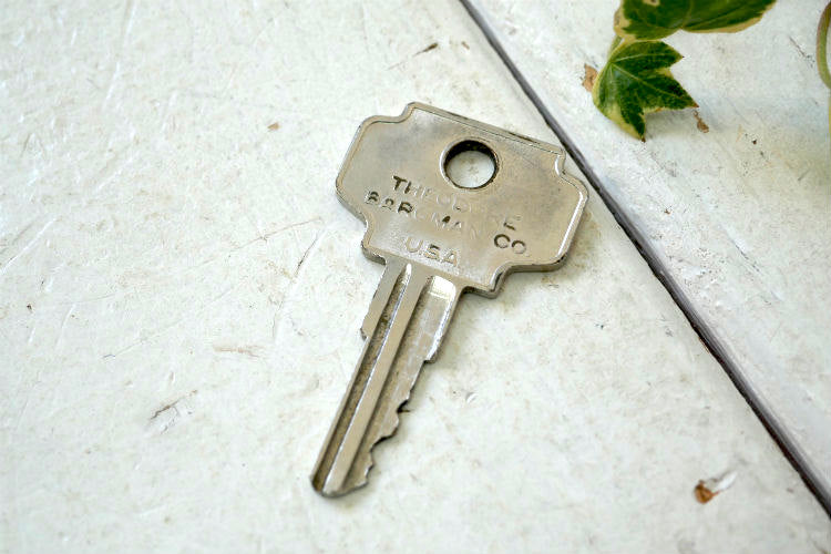 1960〜1970年代 エアストリーム B THEODORE BARGMAN ビンテージ 鍵 キー アメ車 USA Key