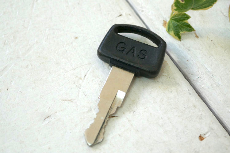 オートバイ バイク MOTORAD  GAS ヴィンテージ 鍵 A023ナンバー入り Key キー