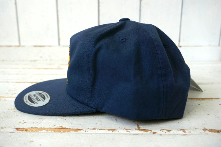 BIRD'S SURF SHED バードサーフシェッド カリフォルニア サンディエゴ サーフショップ ネイビー×ゴールド 刺繍 フレックスフィット キャップ 芯なし ステッカー付き