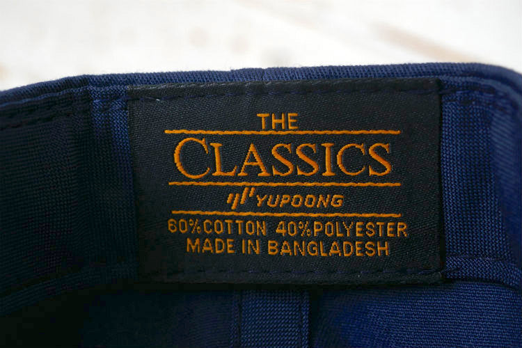 BIRD'S SURF SHED バードサーフシェッド カリフォルニア サンディエゴ サーフショップ ネイビー×ゴールド 刺繍 フレックスフィット キャップ 芯なし ステッカー付き