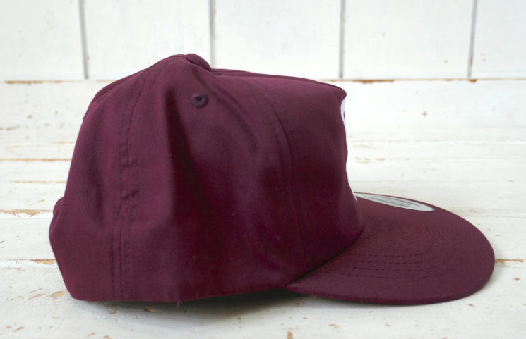 SD BIRD'S SURF SHED バードサーフシェッド 鳥ロゴ カリフォルニア サンディエゴ サーフショップ マルーン×ホワイト 刺繍 フレックスフィット キャップ 芯なし ステッカー付き