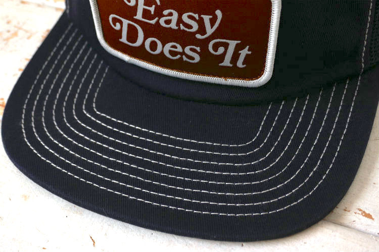 Katin ケイティン Easy Dose It カリフォルニア サーフショップ ネイビー キャップ トラッカーハット メッシュキャップ タイド表付き