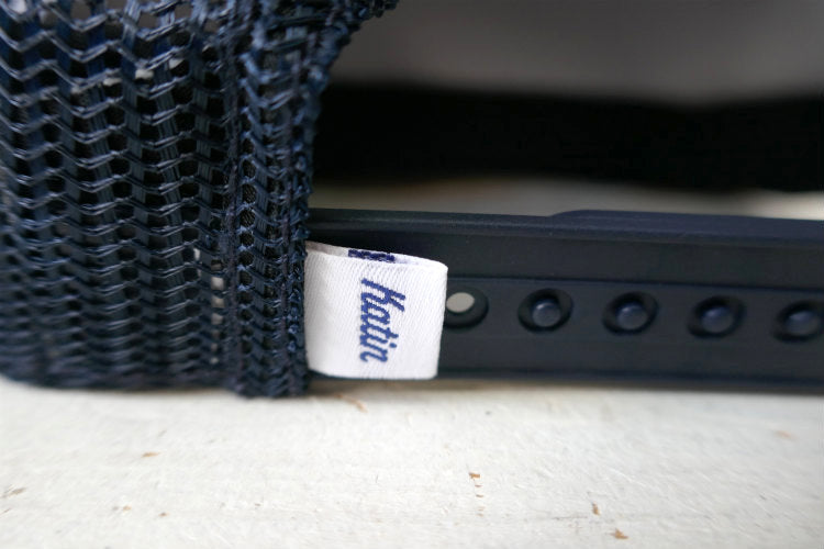 Katin ケイティン Easy Dose It カリフォルニア サーフショップ ネイビー キャップ トラッカーハット メッシュキャップ タイド表付き