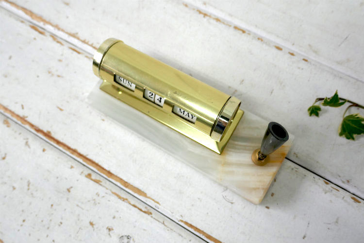 デスクカレンダー 大理石 ゴールドトーン ペンホルダー付き ヴィンテージ  卓上カレンダー USA ミッドセンチュリー