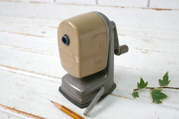 APSCO Vacu-Hold ベージュ バキュームタイプ ヴィンテージ ペンシルシャープナー 鉛筆削り USA