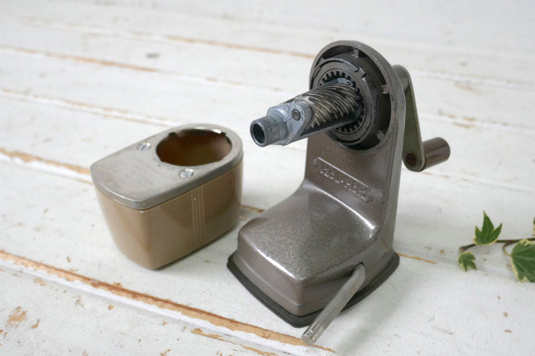 APSCO Vacu-Hold ベージュ バキュームタイプ ヴィンテージ ペンシルシャープナー 鉛筆削り USA