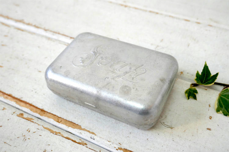 1950y Soap アルミ製 トラベル用  ヴィンテージ ソープケース 石鹸入れ 石鹸ケース 石鹸箱 USA