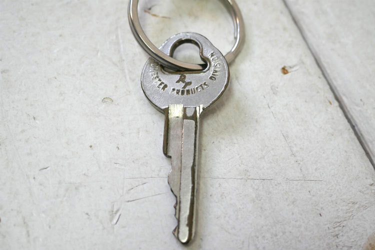 GM シボレー CORVETTE コルベット V8 C5 アメ車 アドバタイジング ヴィンテージ キーホルダー  USA