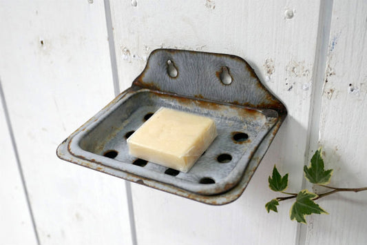 エナメル ホーロー製 水切り 受け皿付き 壁掛けアンティーク OLD ソープディッシュ ソープホルダー 石鹸置き バスルーム USA