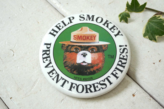 スモーキーベア 熊 クマ ヴィンテージ 缶バッジ USA 森林火災防止 キャラクター HELP SMOKEY アドバタイジング