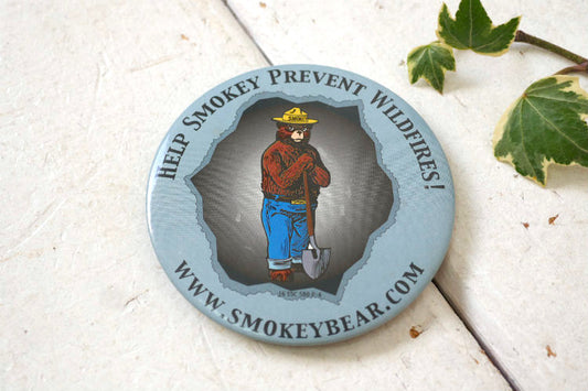 スモーキーベア 熊 クマ 1980y ヴィンテージ 缶バッジ USA 森林火災防止 キャラクター HELP SMOKEY PREVENT WILDFOREST FIRES!アドバタイジング
