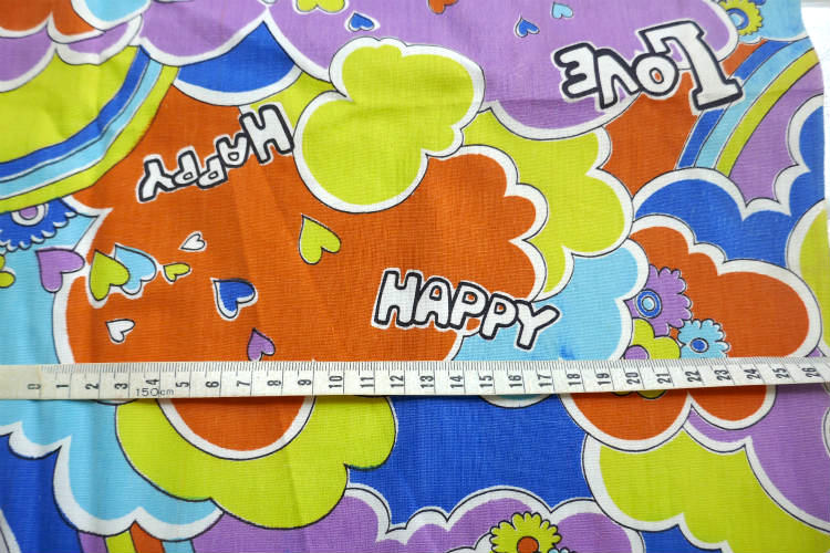 カラフル&ポップ HAPPY FUN LOVE レインボー 花柄 ヴィンテージ ファブリック 生地 テキスタイル USA