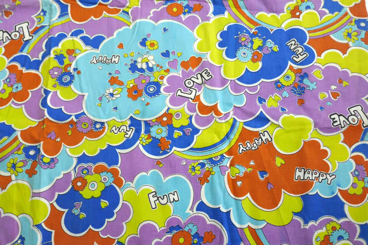 カラフル&ポップ HAPPY FUN LOVE レインボー 花柄 ヴィンテージ ファブリック 生地 テキスタイル USA