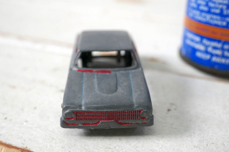 1960y TOOTSIETOY フォード ファルコン FORD FALCON ヴィンテージ ダイキャスト ミニカー メタルカー アメ車