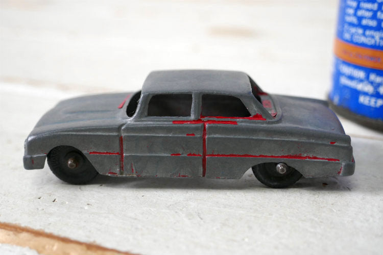 1960y TOOTSIETOY フォード ファルコン FORD FALCON ヴィンテージ ダイキャスト ミニカー メタルカー アメ車