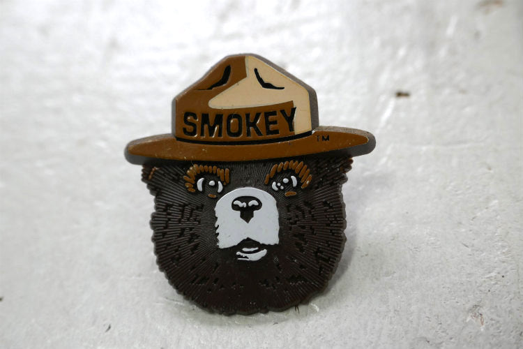 SMOKEY BEAR スモーキーベア ヴィンテージ ピンバッジ 熊 クマ USA 森林火災防止 キャラクター