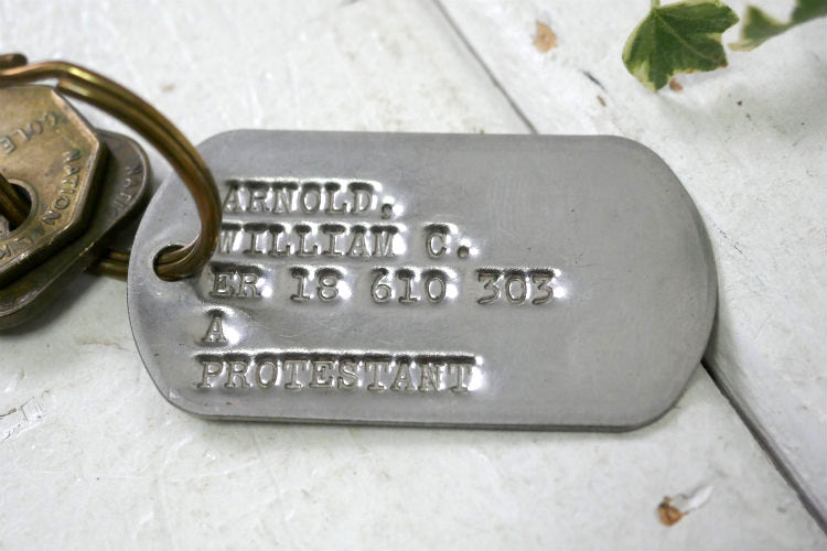 ARNOLD WILLIAM C アーノルド・ウイリアム ミリタリー  ヴィンテージ ドッグタグ キーホルダー US ARMY 真鍮製 キー２本付き