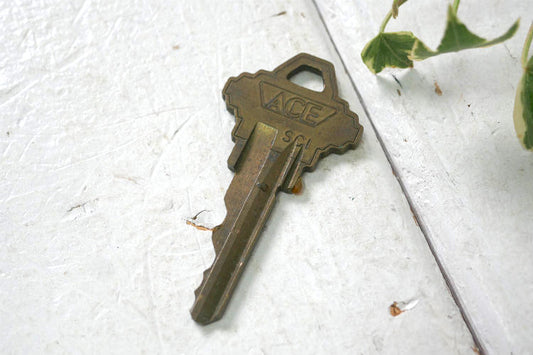 ACE Hardware エース・ハードウェア ヴィンテージ キー KEY 鍵 真鍮製 SC1 USA キーホルダー