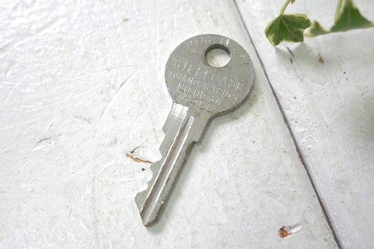 STEEL CASE GRAND RAPIDS インダストリアル MICHIGAN FR400 ヴィンテージ KEY キー OLD 鍵 USA