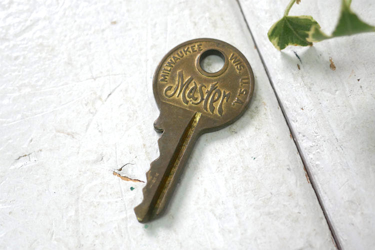 Master MILWAUKEE WIS U.S.A.  ヴィンテージ　MASTER LOCK CO マスターロック OLD キー　真鍮製　鍵　