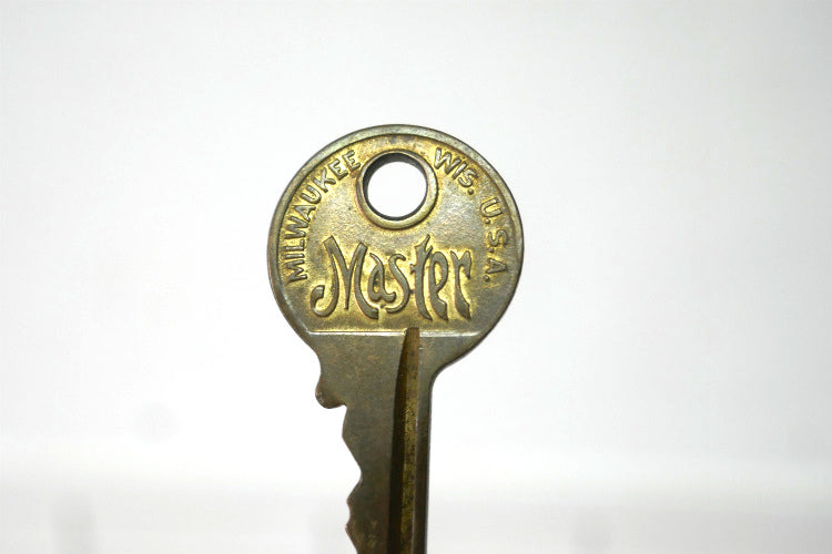 Master MILWAUKEE WIS U.S.A.  ヴィンテージ　MASTER LOCK CO マスターロック OLD キー　真鍮製　鍵　
