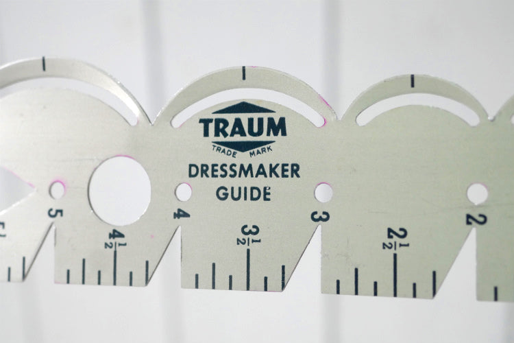 TRAUN DORESSMAKER GUIDE ドレスメーカーガイド USA 裁縫 ファッション 服飾 デザイン ヴィンテージ　ルーラー　定規　物さし