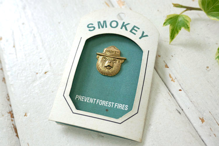 SMOKEY BEAR スモーキーベア 熊 クマ 森林火災防止 キャラクター オフィシャル デッドストック ビンテージ ピンズ ピンバッジ MADE IN USA