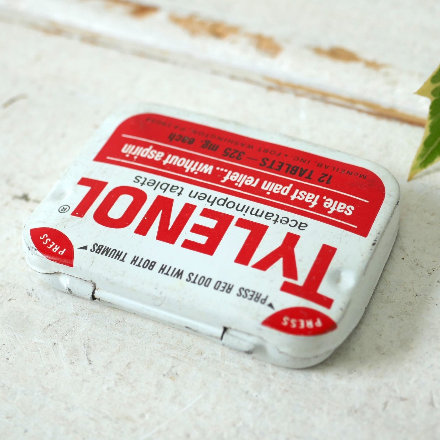 TYLENOL タイラノール タブレット ポケットサイズ ヴィンテージ ティン缶 薬缶 USA