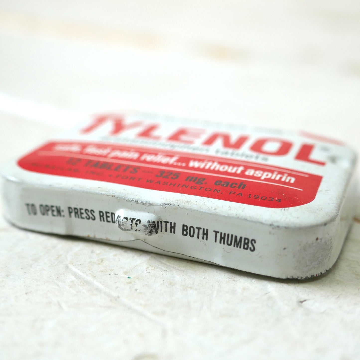 TYLENOL タイラノール タブレット ポケットサイズ ヴィンテージ ティン缶 薬缶 USA