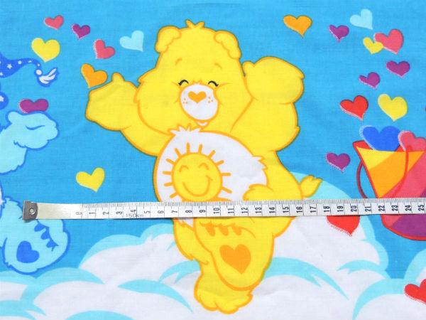 【ケアベア】Care Bears・ラブリー・ハート&レインボー柄・ユーズドシーツ(フラットタイプ)