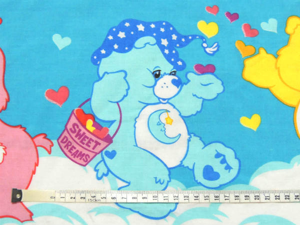 【ケアベア】Care Bears・ラブリー・ハート&レインボー柄・ユーズドシーツ(フラットタイプ)