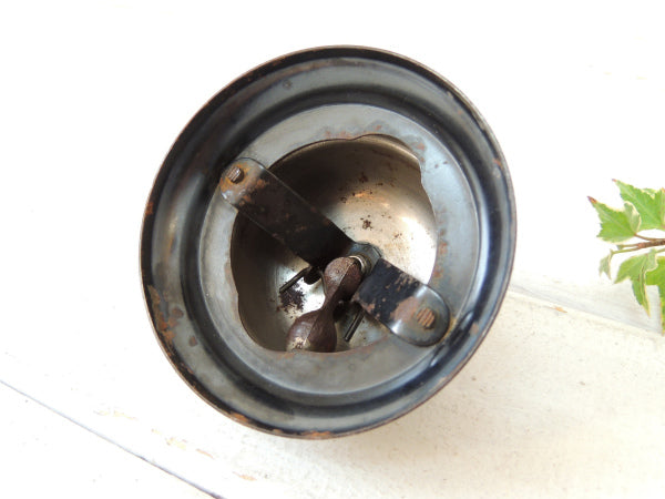 シャビーなメタル製・ヴィンテージ・呼び鈴/コールベル/卓上ベル/USA