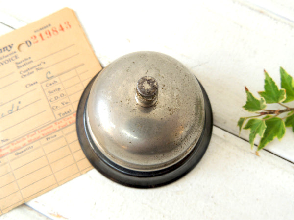 シャビーなメタル製・ヴィンテージ・呼び鈴/コールベル/卓上ベル/USA