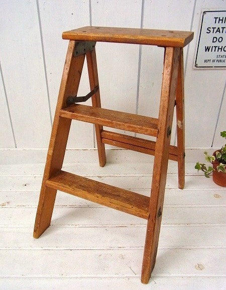 古い木製のアンティーク・ステップラダー/脚立/ガーデニング USA