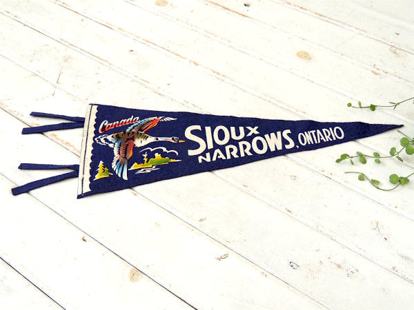 カナダ・SIOUX NARROWS ONTARIO アメリカンビンテージ・ペナント・旗・店内装飾