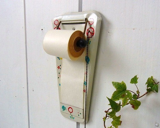 【花柄&蝶々柄】ティン製・壁掛け・ヴィンテージ・ロール・メモホルダー/鉛筆カバー付き