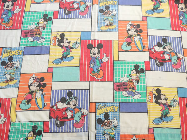 【ミッキーマウス】ディズニー・クールミッキー柄・ヴィンテージ・ユーズドシーツ(フラットタイプ)