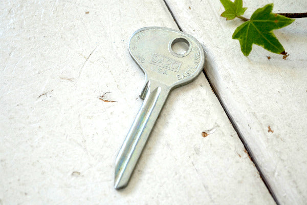 US・ダットサン・DATSUN・DA20 ビンテージ・鍵・自動車 ブランクキー・ガレージ