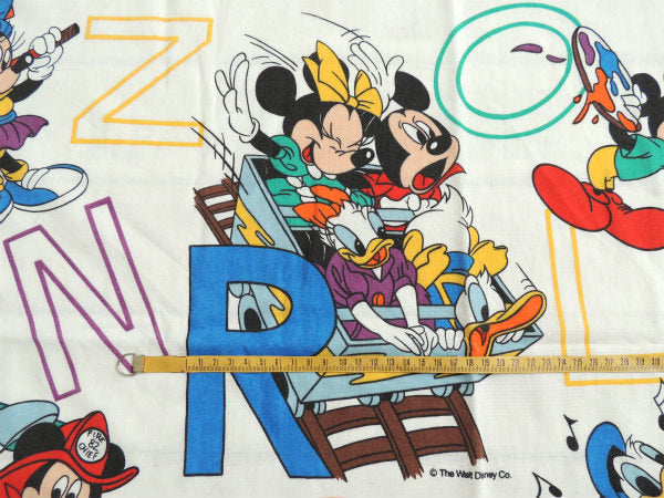 【ミッキー&フレンズ】アルファベット柄・ヴィンテージ・フラットシーツ(1/2) USA