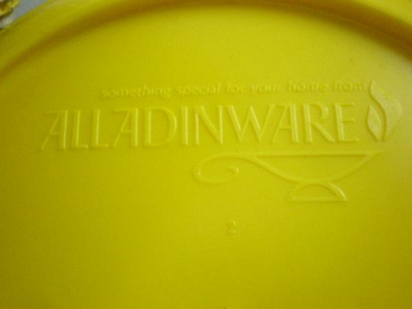 USA　50's・花柄ビンテージ・ボトルキャップドール