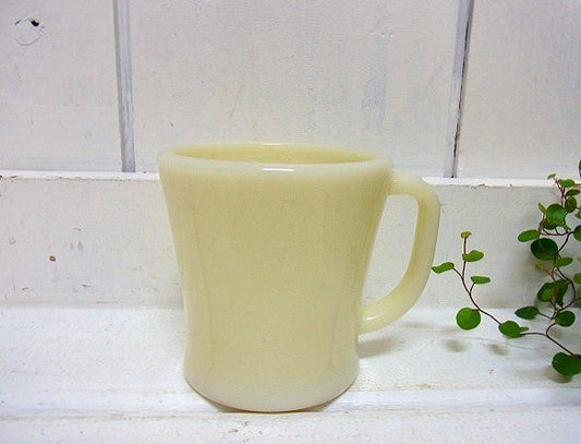 FireKing　アイボリー・フラットボトム・マグカップ