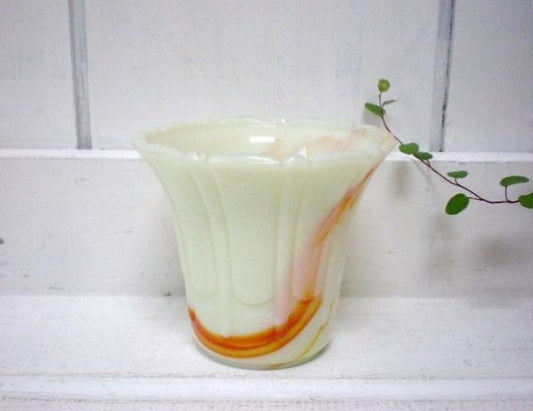 USA　ミルクガラス・アンティーク・フラワーポット