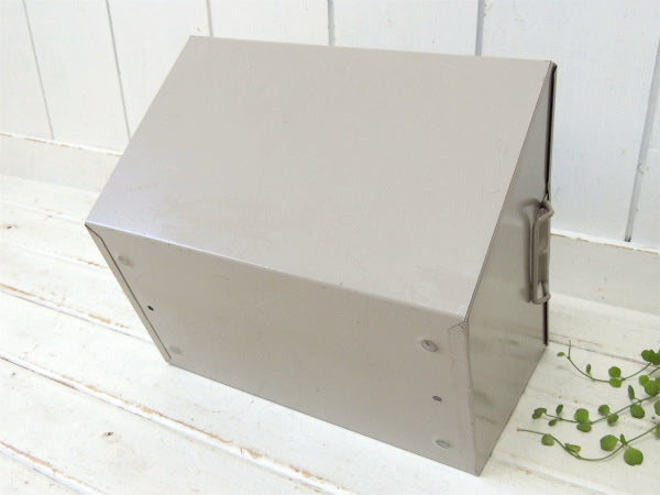 USA メタル製 ヴィンテージ 書類ケース 書類バスケット ファイルケース インダストリアル 工業系 ベージュグレー　