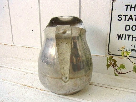 アルミ製・アンティーク・ジャグ/ピッチャー/ガーデニング USA
